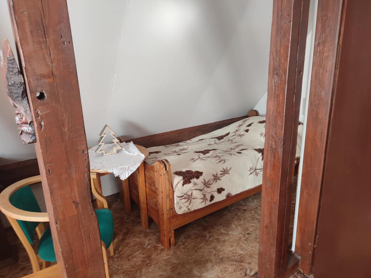 Gospodarstwo Agroturystyczne Dworek Andrzejowka Gardzien Luaran gambar